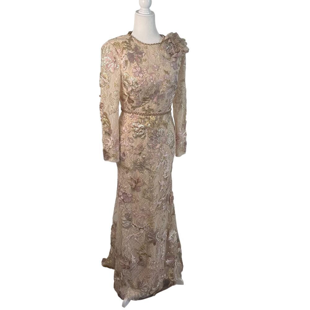 NWOT Mac Duggal blush long sleeve floral applique trumpet style gown - 6